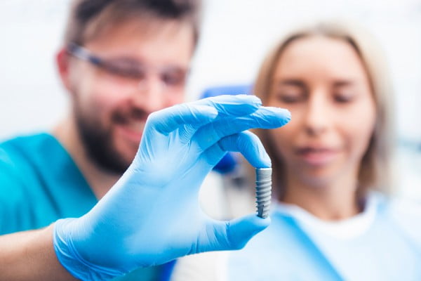 Implant